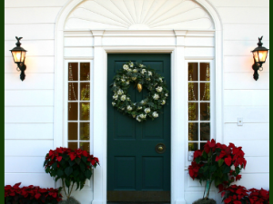 10 Simple Winter Curb Appeal Ideas That Wows
